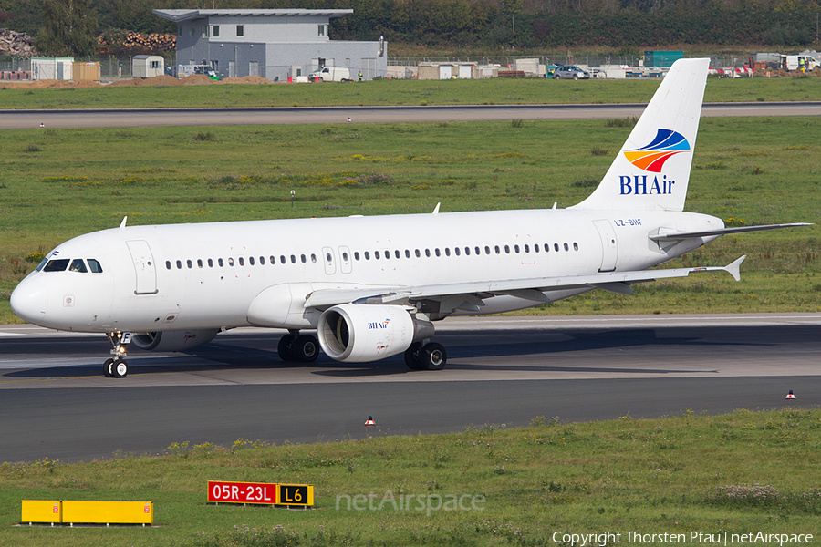 BH Air (Balkan Holidays) Airbus A320-214 (LZ-BHF) | Photo 61163