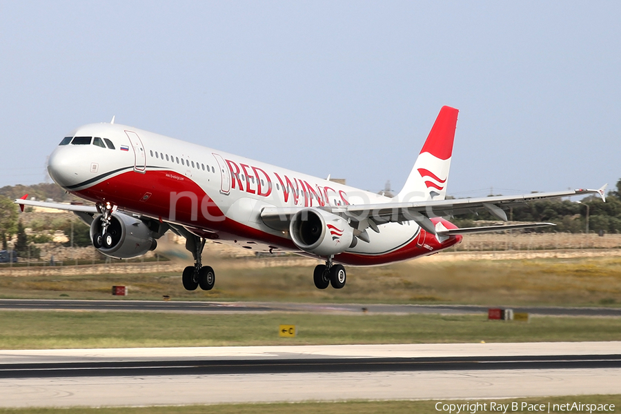 Red Wings Airbus A321-211 (LZ-BHK) | Photo 238343