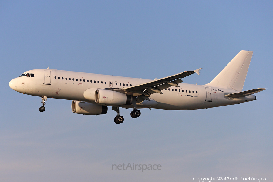 BH Air (Balkan Holidays) Airbus A320-232 (LZ-BHL) | Photo 470947