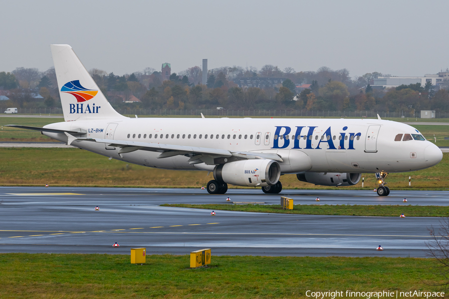 BH Air (Balkan Holidays) Airbus A320-232 (LZ-BHM) | Photo 479578