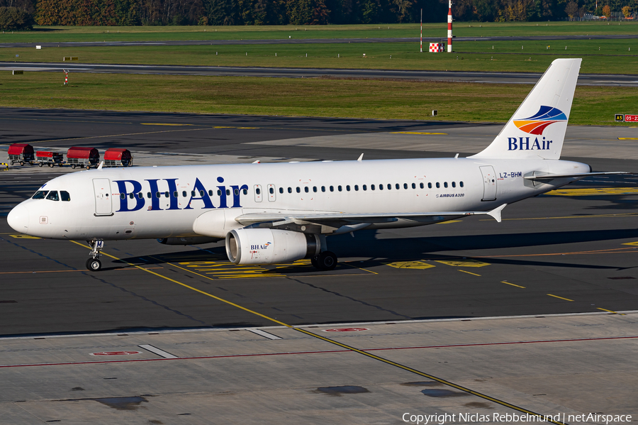 BH Air (Balkan Holidays) Airbus A320-232 (LZ-BHM) | Photo 477830