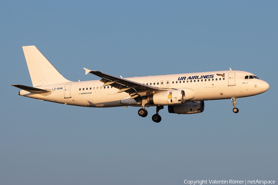 UR Airlines Airbus A320-232 (LZ-BHM) | Photo 640211