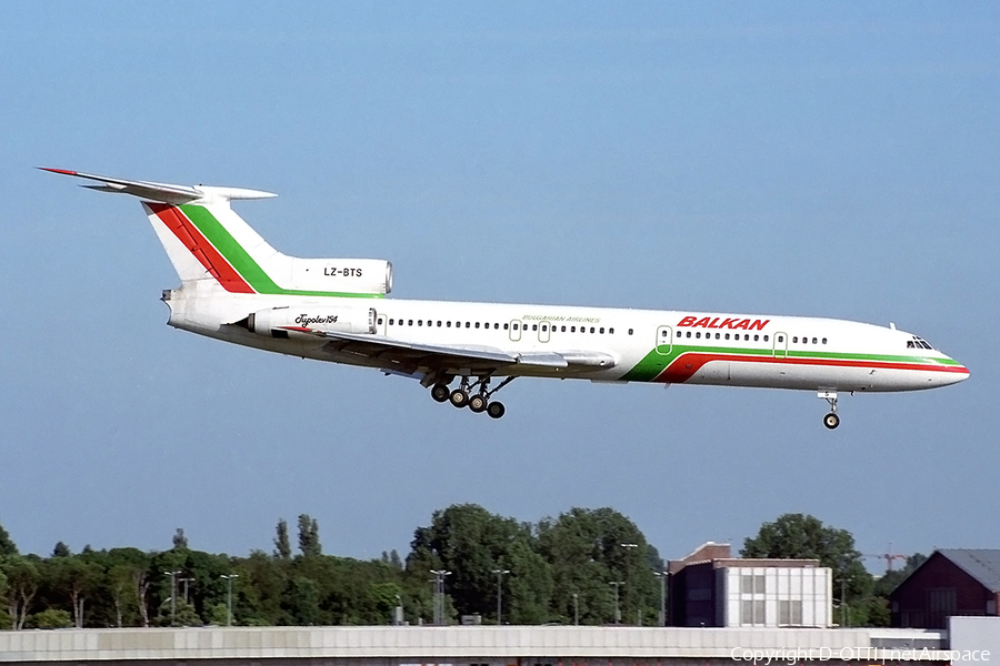 Balkan - Bulgarian Airlines Tupolev Tu-154B-2 (LZ-BTS) | Photo 143284