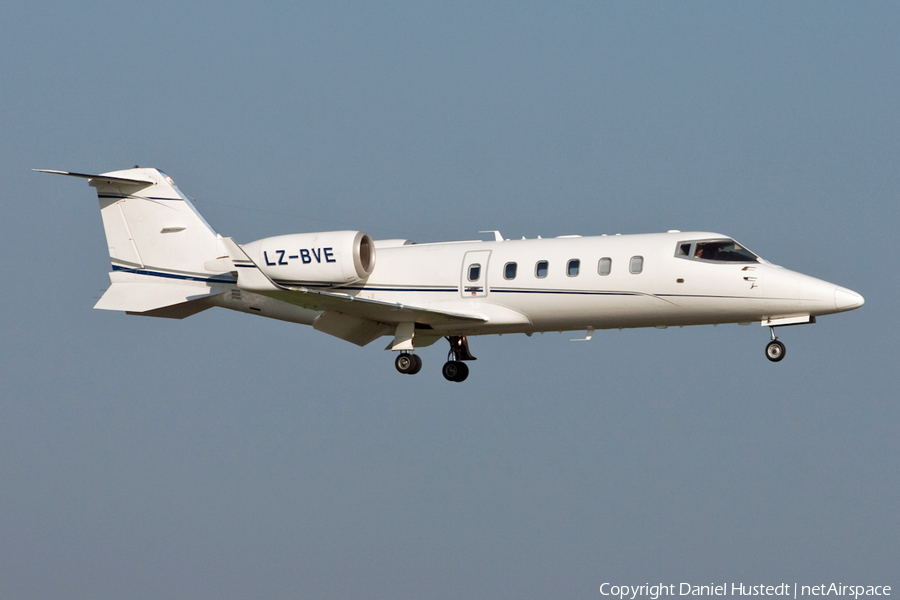 Air VB Bombardier Learjet 60XR (LZ-BVE) | Photo 498919