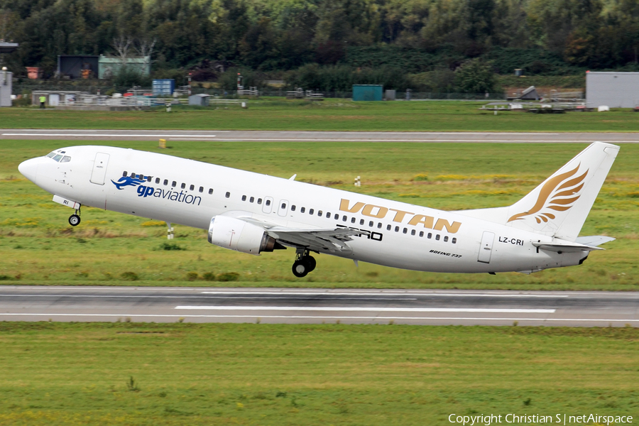 GP Aviation Boeing 737-446 (LZ-CRI) | Photo 475833