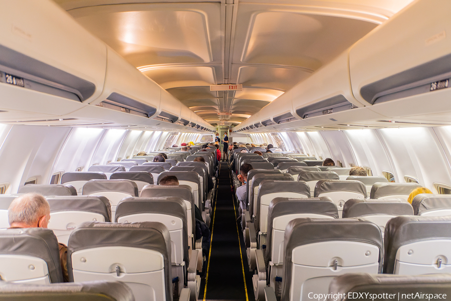 GP Aviation Boeing 737-446 (LZ-CRI) | Photo 487877