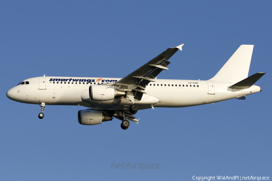 SmartWings Airbus A320-214 (LZ-EAE) | Photo 576465