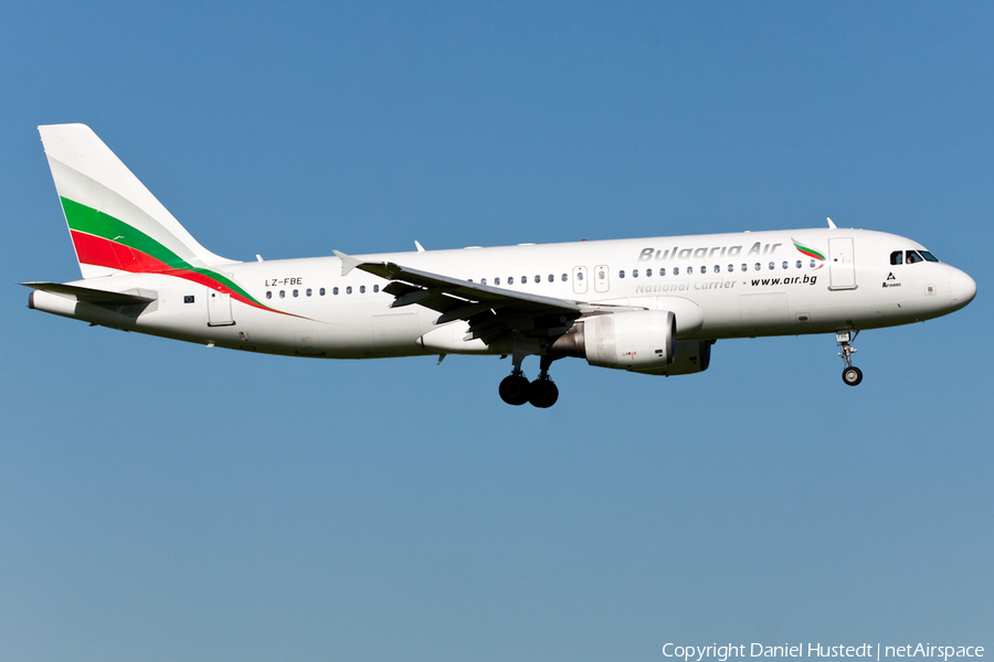 Bulgaria Air Airbus A320-214 (LZ-FBE) | Photo 479216