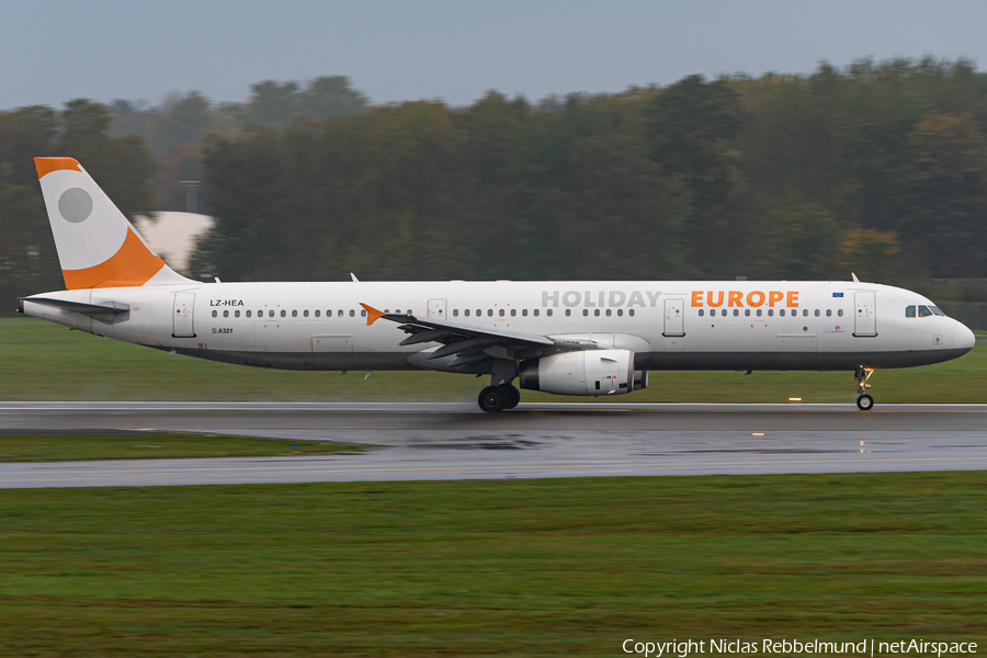 Holiday Europe Airbus A321-231 (LZ-HEA) | Photo 353802