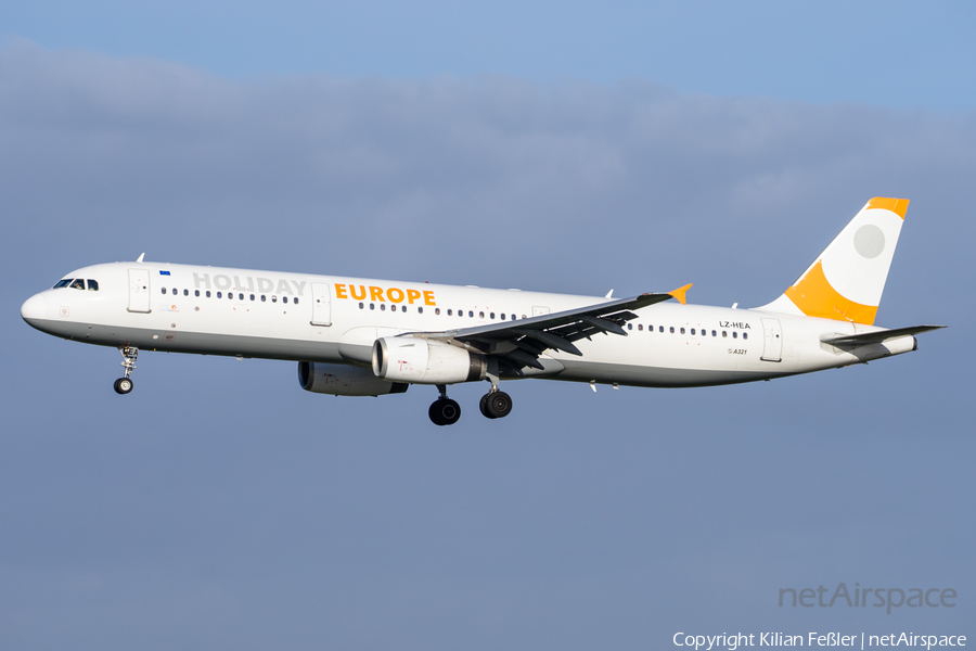 Holiday Europe Airbus A321-231 (LZ-HEA) | Photo 411586