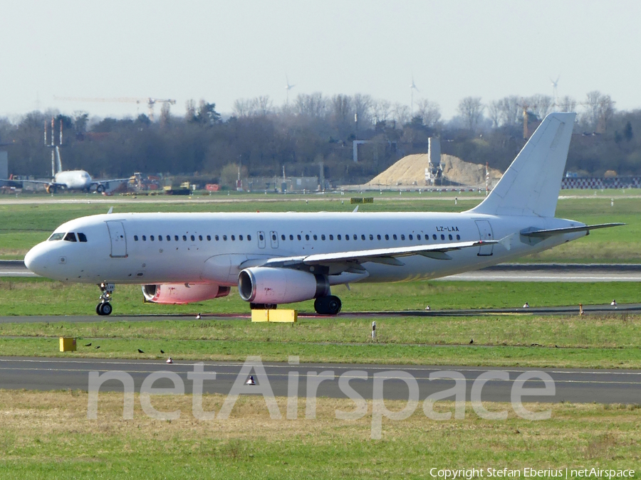 European Air Charter Airbus A320-231 (LZ-LAA) | Photo 613662