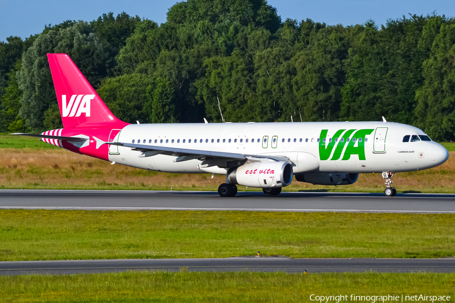 Air VIA Airbus A320-232 (LZ-MDB) | Photo 482659