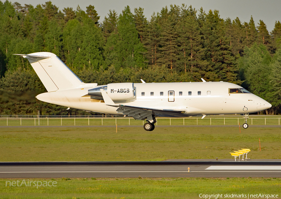 (Private) Bombardier CL-600-2B16 Challenger 605 (M-ABGS) | Photo 245559