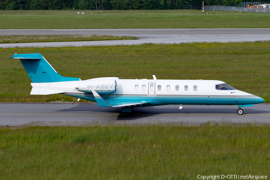 Ryanair Bombardier Learjet 45XR (M-ABGV) | Photo 450963