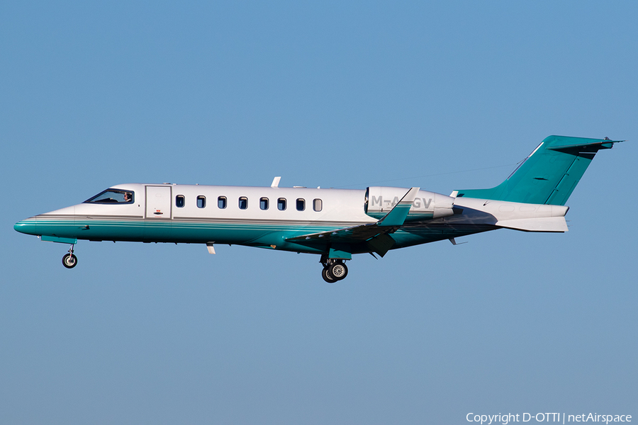 Ryanair Bombardier Learjet 45XR (M-ABGV) | Photo 660141