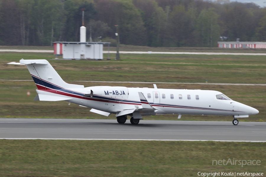 Ryanair Bombardier Learjet 45 (M-ABJA) | Photo 566142