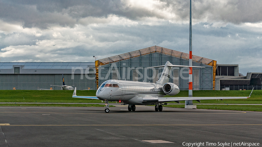 International Jet Management Bombardier BD-700-1A10 Global 6000 (M-AHAA) | Photo 106082