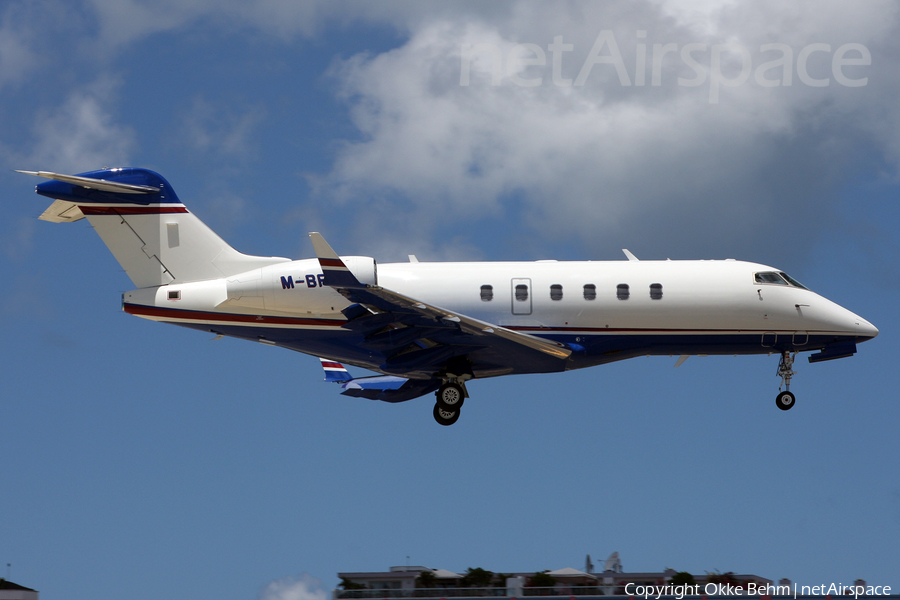 (Private) Bombardier BD-100-1A10 Challenger 300 (M-BFLY) | Photo 178156