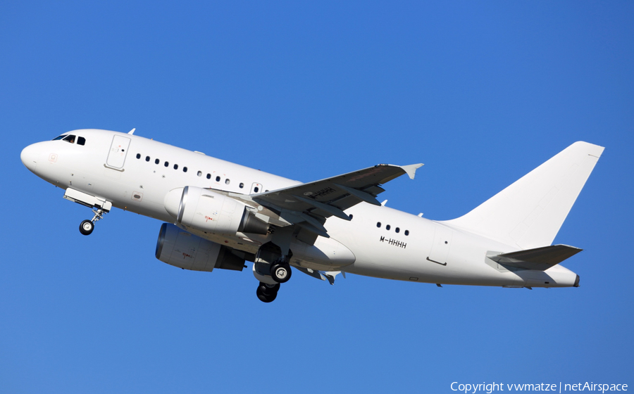 (Private) Airbus A318-112(CJ) Elite (M-HHHH) | Photo 128453