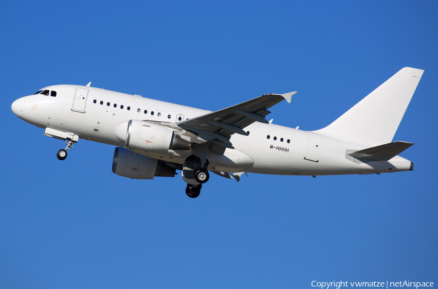 (Private) Airbus A318-112(CJ) Elite (M-HHHH) | Photo 292676