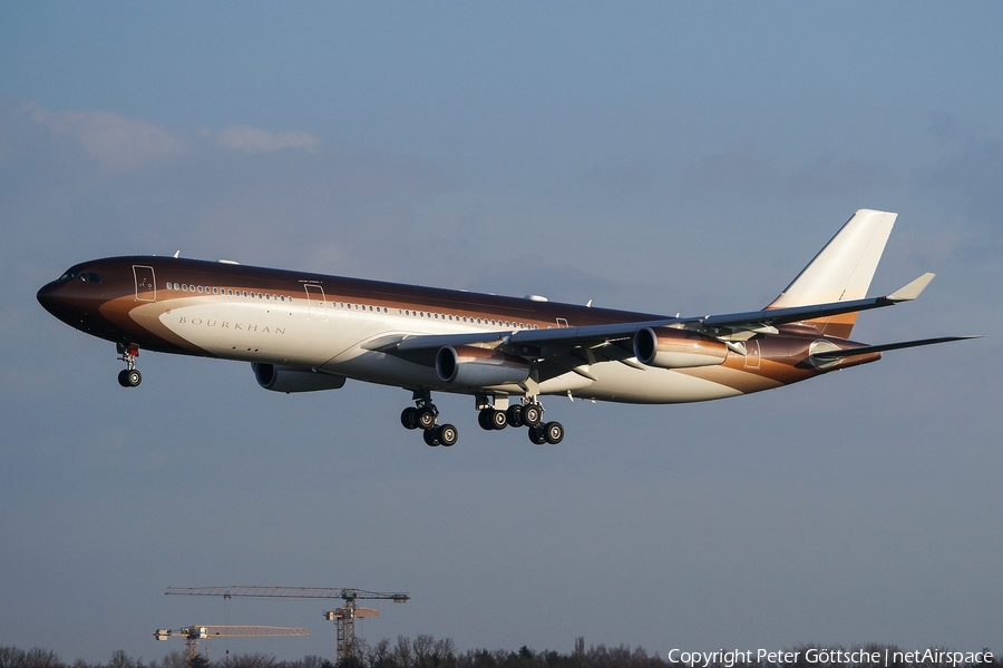 Klaret Aviation Airbus A340-313X (M-IABU) | Photo 103342