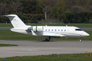 Abakan-Avia Bombardier CL-600-2B16 Challenger 605 (M-JMIA) at  Hamburg - Fuhlsbuettel (Helmut Schmidt), Germany