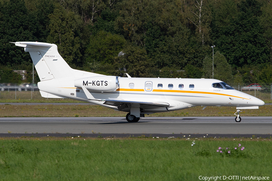 (Private) Embraer EMB-505 Phenom 300 (M-KGTS) | Photo 344196