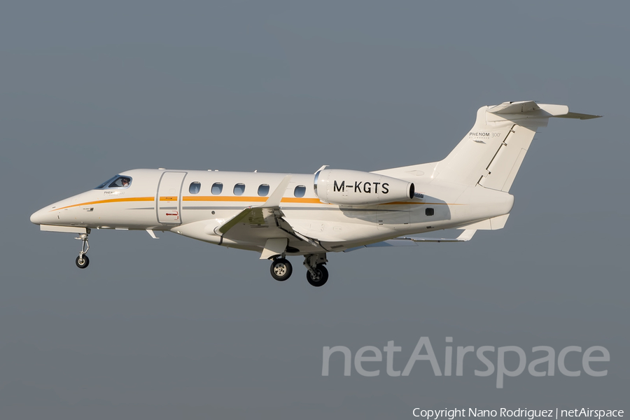 (Private) Embraer EMB-505 Phenom 300 (M-KGTS) | Photo 179568