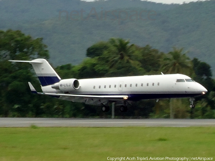(Private) Bombardier CL-600-2B19 Challenger 850 (M-LILJ) | Photo 226375