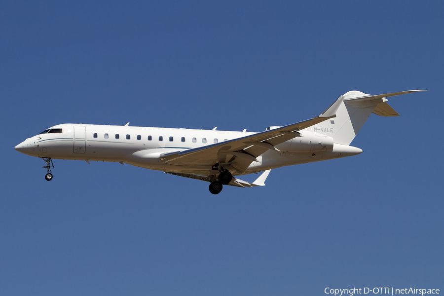 (Private) Bombardier BD-700-1A10 Global 6000 (M-NALE) | Photo 414073
