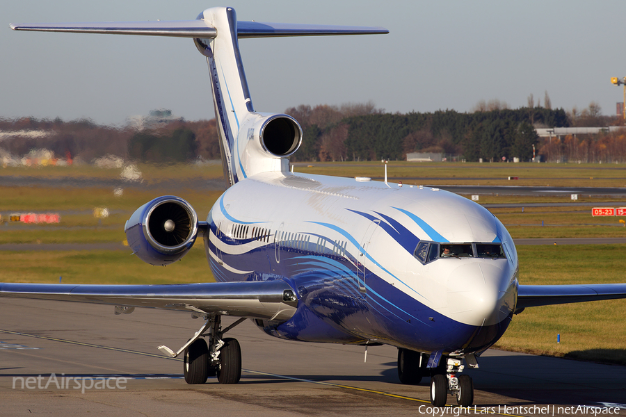 Starling Aviation Boeing 727-2X8(Adv RE) (M-STAR) | Photo 132538