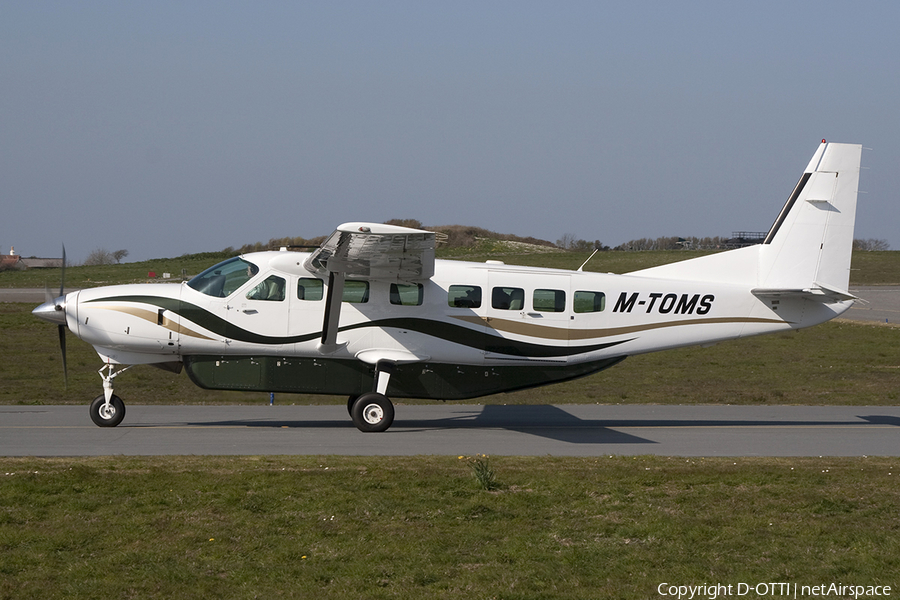 (Private) Cessna 208B Grand Caravan (M-TOMS) | Photo 288675