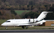 (Private) Bombardier CL-600-2B16 Challenger 605 (M-TOPI) at  London - Luton, United Kingdom