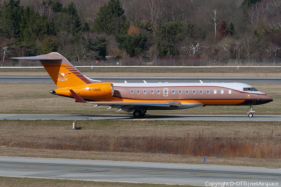 (Private) Bombardier BD-700-1A10 Global Express XRS (M-UNIS) | Photo 347230