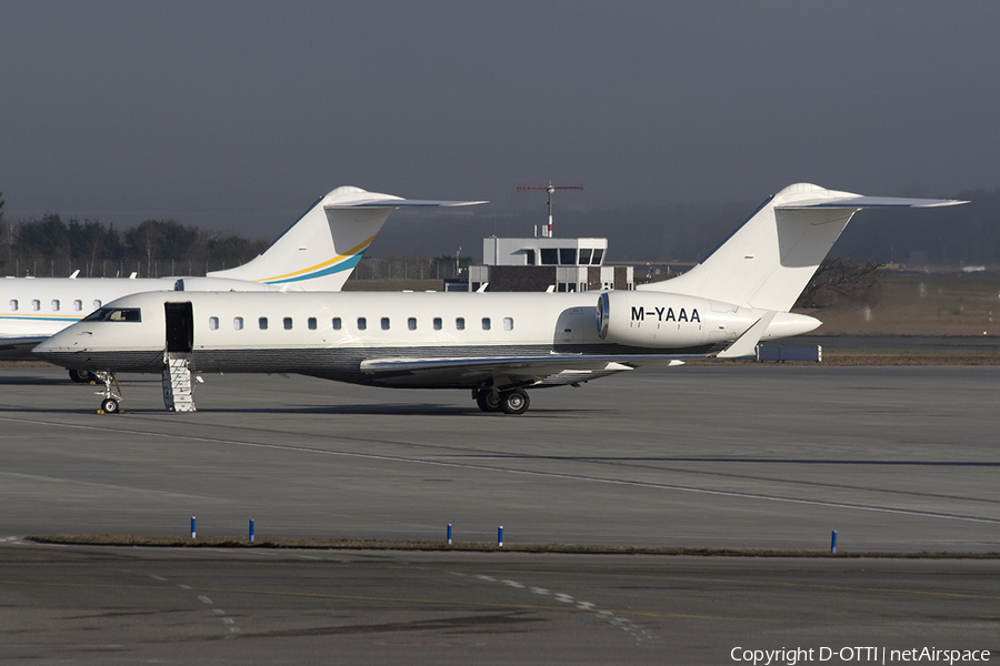 (Private) Bombardier BD-700-1A10 Global Express (M-YAAA) | Photo 346639