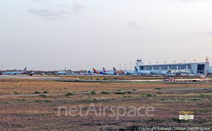 Aviation photo 674946