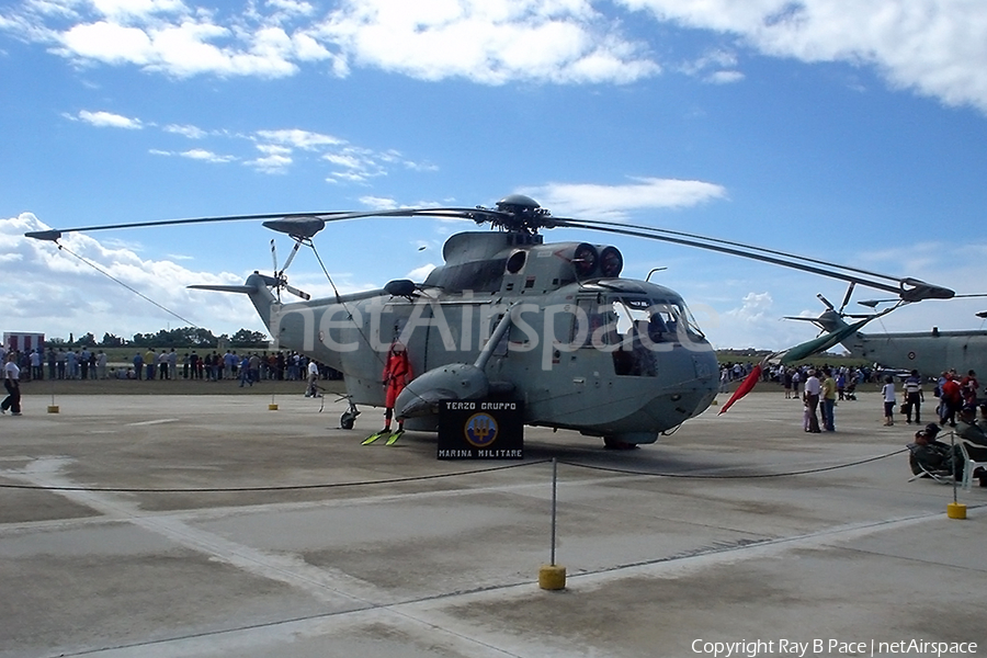 Italian Navy (Marina Militare Italiana) Sikorsky ASH-3D Sea King (MM5021N) | Photo 129170