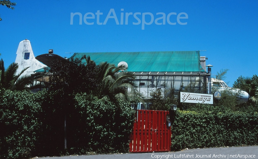 Italian Air Force (Aeronautica Militare Italiana) Convair CV-440 (MM61833) | Photo 407965