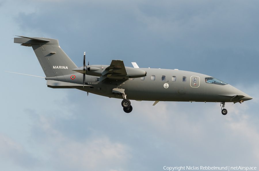 Italian Navy (Marina Militare Italiana) Piaggio P.180AM Avanti (MM62213) | Photo 342914