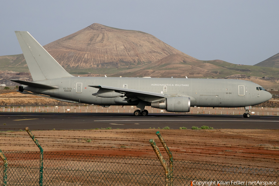 Italian Air Force (Aeronautica Militare Italiana) Boeing KC-767A/767-2EY(ER) (MM62229) | Photo 534406