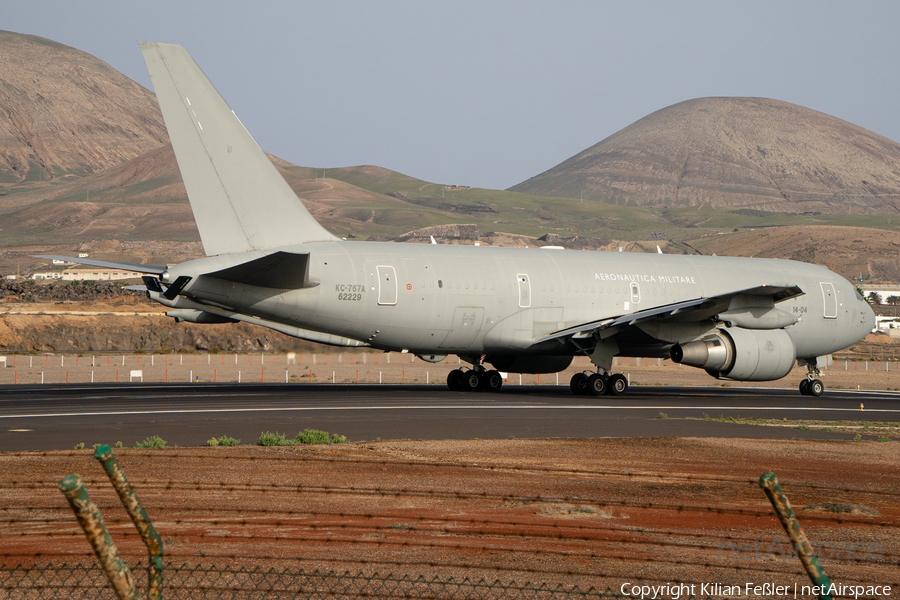 Italian Air Force (Aeronautica Militare Italiana) Boeing KC-767A/767-2EY(ER) (MM62229) | Photo 534407