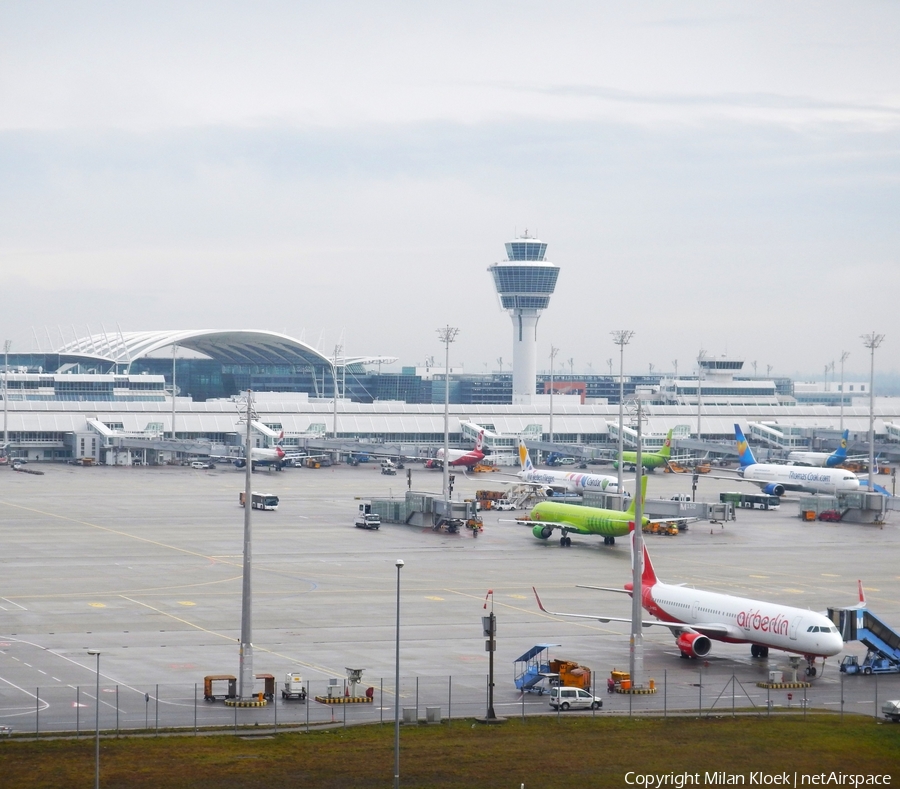 Aviation photo 640111
