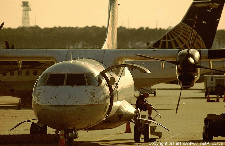 Continental Express ATR 42-320 (N*****) | Photo 51850