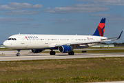 Delta Air Lines Airbus A321-211 (N101DQ) at  Sarasota - Bradenton, United States