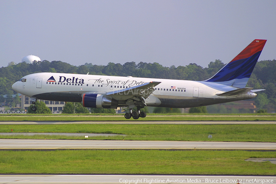 Delta Air Lines Boeing 767-232 (N102DA) | Photo 82024