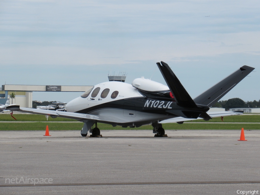 (Private) Cirrus SF50 Vision Jet G2 (N102JL) | Photo 406490