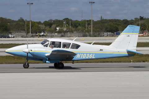 (Private) Piper PA-23-250 Aztec F (N1036L) at  Ft. Lauderdale - International, United States