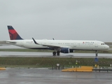 Delta Air Lines Airbus A321-211 (N103DY) at  Denver - International, United States