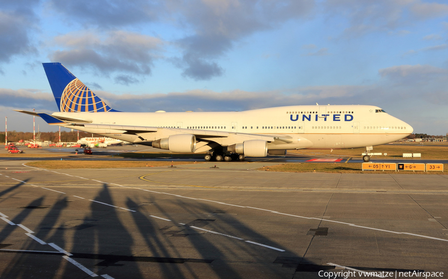 United Airlines Boeing 747-422 (N104UA) | Photo 137814