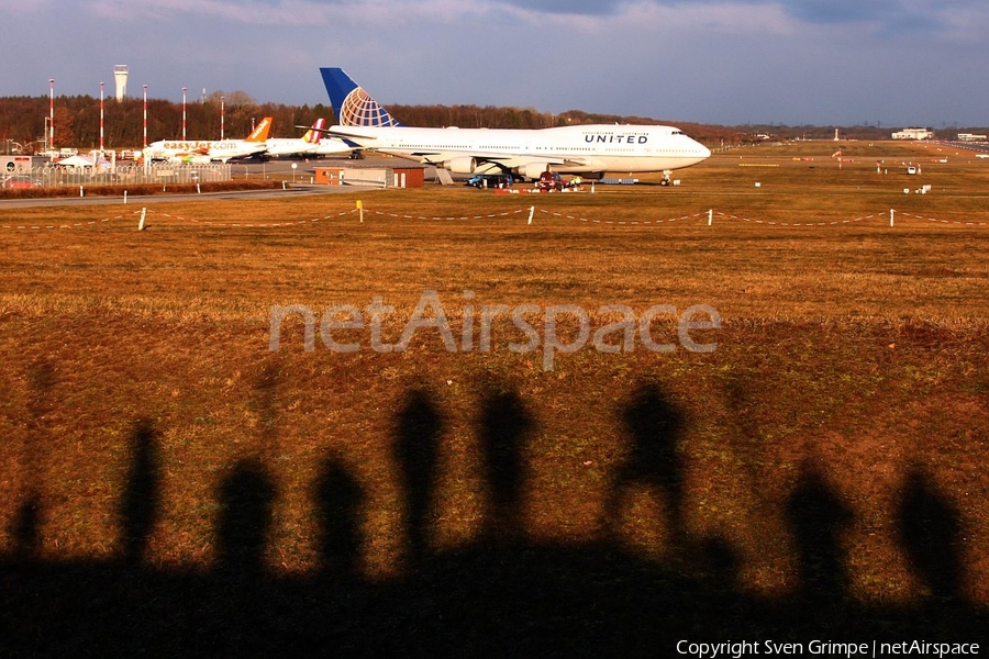 United Airlines Boeing 747-422 (N104UA) | Photo 137873